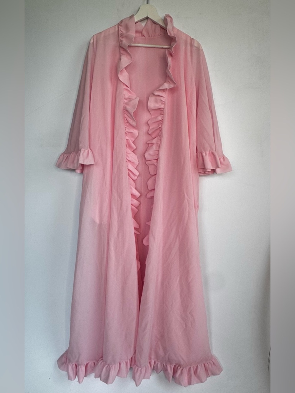 Vintage LaLa's Pink Ruffle Trim Long Robe RN 27348 Size Small